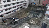 Hakkari’de inşaat kazısı binaları tehlikeye attı