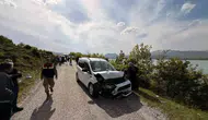 Tatvan yolunda iki araç çarpıştı 6 kişi hastaneye kaldırıldı