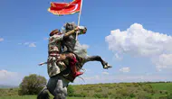 Elazığlı şampiyon atlı okçulukta madalyaları topladı