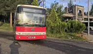 Diyarbakır'da yolcu otobüsü faciadan döndü