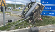 Bingöl Genç ilçesinde zincirleme kaza iki kişiyi hastanelik etti