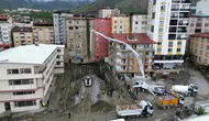 Hakkari’de temel kazısı sırasında zemin kayınca 6 bina boşaltıldı