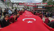 Sason gençleri 100 metrelik dev bayrakla sokaklara döküldü