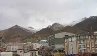 Van Başkale mayıs ayında kışı yeniden karşıladı