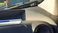 Elazığ yolunda trafiği birbirine katan sürücü kamerada