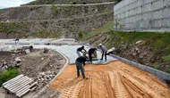 Elazığlılar için bayram öncesi mezarlıklar hazır hale getiriliyor