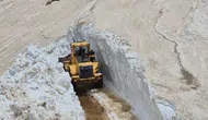 Bitlis yükseklerinde takvimler mayıs ayını gösterse de kış bitmedi