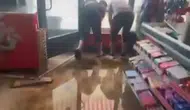 Muş’ta dolu ve sağanak esnafı vurdu