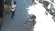 Van Cumhuriyet Caddesi'nde binadan düşen beton parçaları paniğe yol açtı