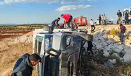 Kızılay aracı Mardin yolunda şarampole devrildi