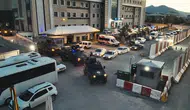 Bitlis merkezli zehir tacirlerine üç ilde şafak baskını