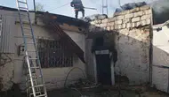 Van'da bir odunlukta çıkan yangın korku dolu anlar yaşattı
