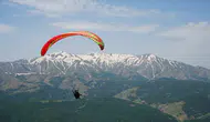 Kurtik Dağı semalarında yamaç paraşütü heyecanı başladı