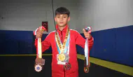 11 yaşındaki Şiyar karate minderinde fırtına gibi esiyor