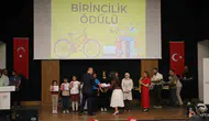 Diyarbakırlı öğrenciler okuma ve çevre projelerinde ödülleri topladı