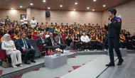 Türkiye'nin İkinci Astronotu Şırnaklı Gençlere Uzay Deneyimlerini Anlattı