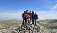 Elazığ ve Malatyalı dağcılar zirvede buluştu