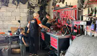 Cizre'de bir kadın yemek getirdiği tamirhanenin motor ustası oldu