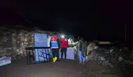 Diyadin’de sağanak sonrası sel vuran evlere yardım eli uzandı
