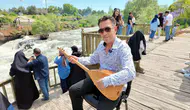 İnci kefallerinin göç yolculuğuna türkülü destek