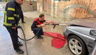 Siirt'te otomobil alevlere teslim oldu