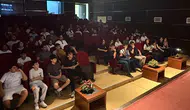Cizreli gençler sınav stresini eski mezunların hikayeleriyle yendi
