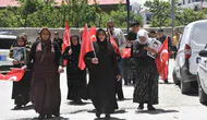 Van'da ailelerin evlat nöbeti kararlılıkla sürüyor