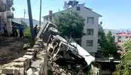 Çemişgezek'te doğalgaz çalışması yapan kepçe devrildi