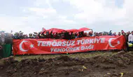 Ağrı'da düzenlenen enduro şampiyonasında sporcular Tendürek Dağı’na Terörsüz Türkiye mesajı taşıdı