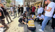 Yüksekova caddesinde fenalaşan sara hastasına çevredekiler yetişti