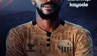 Mardin 1969 Spor Nijeryalı golcü Olarenwaju Kayode ile el sıkıştı