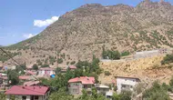 Şırnakta dağda mahsur kalan hasta vatandaş askeri helikopterle kurtarıldı