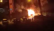 Batman merkezde park halindeki araç çıkan yangınla küle döndü