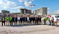 Bitlis Valisi Ahlat'ta Ahıskalı Türkler İçin Hazırlanan Yeni Konutları Denetledi