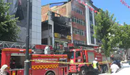 Van Cumhuriyet Caddesindeki üç katlı binada yangın paniği yaşandı
