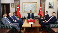 Siirt’in yeni yöneticileri Vali Kemal Kızılkaya’yı makamında ziyaret etti