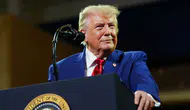 Trump'tan şaşırtan çıkış: 2028 için kolları sıvadı, sahneye şapkasıyla çıktı