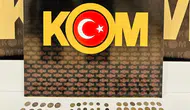 Muş polisi bir araçta onlarca tarihi sikke ve yüzük yakaladı