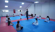 Muşlu gençler yaz tatilini tekvando kursunda madalya hedefiyle değerlendiriyor