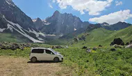 Hakkari’nin saklı doğası Cennet Cehennem Vadisi ziyaretçi akınına uğradı