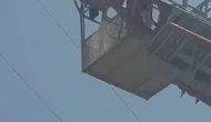 Palu ilçesinde mahsur kalan yaralı leyleği itfaiye ekipleri kurtardı