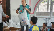 Cizre'de 55 Kur'an kursu öğrencisine kıyafet ve ayakkabı hediyesi
