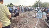 Lice yolundaki acı kazada hayatını kaybeden 7 kişi toprağa verildi