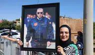 70 bin boncukla Erdoğan tablosu yaptı, korumalar aracılığıyla teslim etti