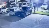 Elazığ’da siteye giren şüpheliler park halindeki otomobile zarar verdi