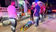 Yüksekova'da kontrolden çıkan otomobil park halindeki araçlara çarptı
