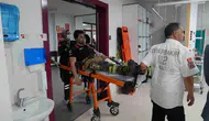 Bucak, yangın mağdurlarına hastanede geçmiş olsun ziyareti yaptı
