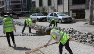 Haliliye’de 12 ekip mahallelerde yol yenileme çalışması yürütüyor
