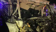 Bingöl Erzurum kara yolunda pikap kamyona çarptı