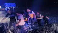 Gercüş’te pikap tarlaya devrildi, 2 kişi yaralandı